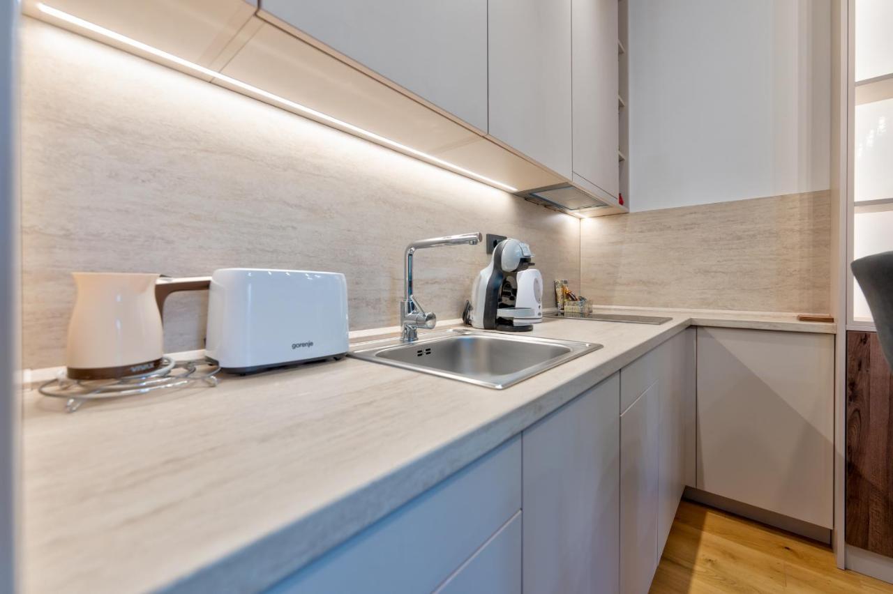 Апартамент Aurora Lux 18 *