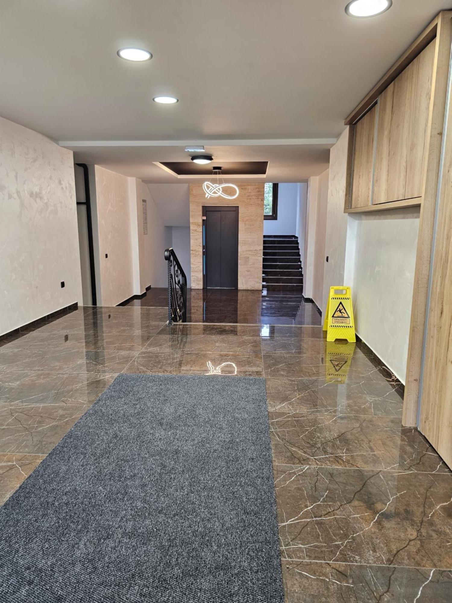 Апартамент Aurora Lux 18 *